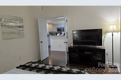 405 W 7th Street, Charlotte, NC 28202 - Photo 20