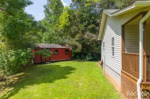 33 E H Bailey Rd, Bryson City, NC 28713 - Photo 26