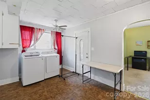 512 1st St W, Conover, NC 28613 - Photo 26