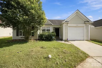 7422 Stone Mountain Court, Charlotte, NC 28262 - Photo 2