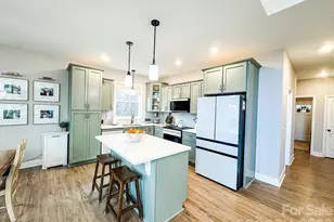 71 View Ridge Pkwy, Leicester, NC 28748 - Photo 8