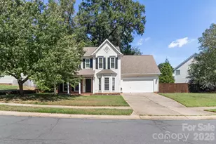 13910 Hatton Cross Dr, Charlotte, NC 28278 - Photo 2