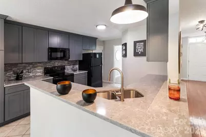 13910 Hatton Cross Drive, Charlotte, NC 28278 - Photo 12