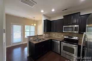 6325 Cory Bret Ln, Charlotte, NC 28278 - Photo 6