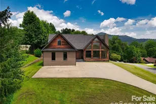 8 Nottingham Dr, Candler, NC 28715 - Photo 2
