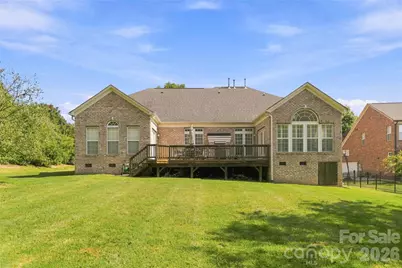 7607 Meadow Grove Drive, Waxhaw, NC 28173 - Photo 4