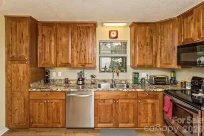 3001 Saint Augustine Place #AA1, Asheville, NC 28805 - Photo 12