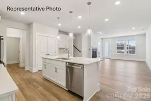 920 Azura Ln, Fort Mill, SC 29715 - Photo 2