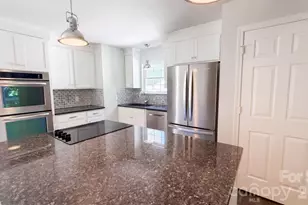 6226 Dumont Ln, Charlotte, NC 28269 - Photo 2
