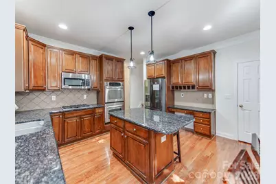 10145 Stewarton Lane NW, Charlotte, NC 28269 - Photo 14
