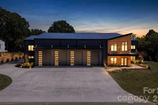 129 Sebring Dr, Mooresville, NC 28117 - Photo 2