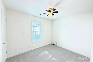 10215 Orchard Grass Ct, Charlotte, NC 28278 - Photo 12