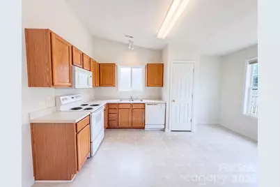 10215 Orchard Grass Court, Charlotte, NC 28278 - Photo 2