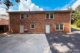 1527 Burnley Rd, Charlotte, NC 28210 - Photo 6
