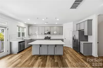 10447 Glenmere Creek Circle, Charlotte, NC 28262 - Photo 12