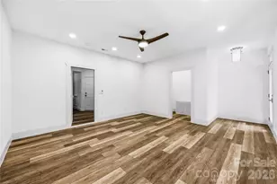 10447 Glenmere Crk Cir, Charlotte, NC 28262 - Photo 6