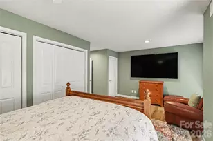 5811 Sharon Rd, Charlotte, NC 28210 - Photo 18