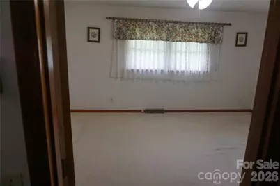 11141 Nc Highway 226 Highway, Bakersville, NC 28705 - Photo 30
