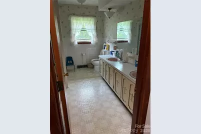 11141 Nc Highway 226 Highway, Bakersville, NC 28705 - Photo 12