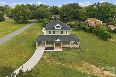201 E 1st Street, Lowell, NC 28098 - Photo 2