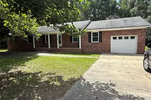 399 Grey Fox Ct, Lugoff, SC 29078 - Photo 1