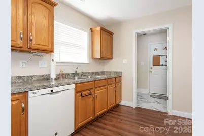 8415 Quail Hollow Drive, Harrisburg, NC 28075 - Photo 14