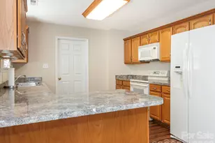 8415 Quail Hollow Dr, Harrisburg, NC 28075 - Photo 12
