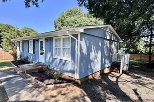 99 N McGinnis Pl, Mount Holly, NC 28120 - Photo 2