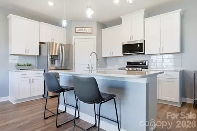 2010 Red Ash Drive, Charlotte, NC 28215 - Photo 6