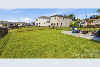 2010 Red Ash Drive, Charlotte, NC 28215 - Photo 34