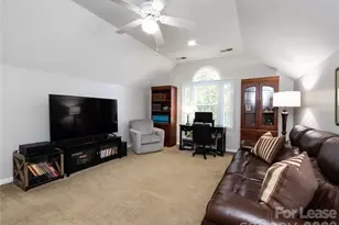 11005 Stonepath Ln, Charlotte, NC 28277 - Photo 14