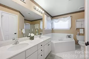10018 Glencrest Dr, Huntersville, NC 28078 - Photo 14