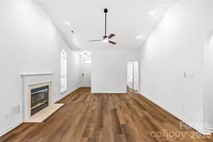 15046 Annan Ct, Charlotte, NC 28277 - Photo 8