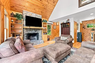 1055 Winter Star Loop, Burnsville, NC 28714 - Photo 6