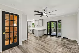 4908 Zephyr Ln, Charlotte, NC 28209 - Photo 10
