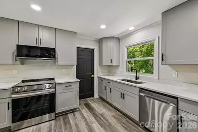 4908 Zephyr Lane, Charlotte, NC 28209 - Photo 14