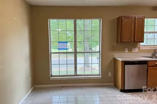 10121 Brawley Ln, Charlotte, NC 28215 - Photo 8