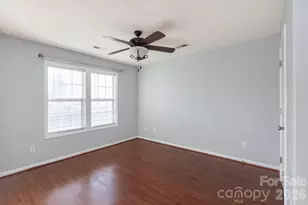 1521 Hyacinth Ct, Charlotte, NC 28215 - Photo 12