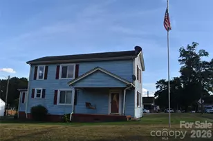 301 Highland St, Mount Holly, NC 28120 - Photo 2