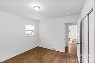 1915 Birchcrest Dr, Charlotte, NC 28205 - Photo 18