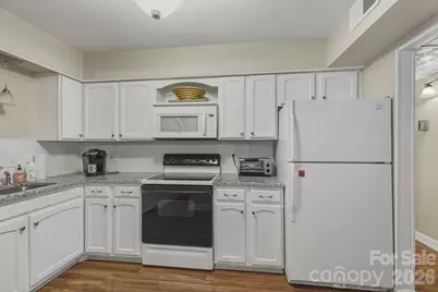 7034 Quail Hill Road, Charlotte, NC 28210 - Photo 6