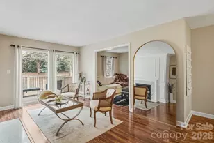 7034 Quail Hill Rd, Charlotte, NC 28210 - Photo 10