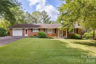 1450 Howard Gap Rd, Hendersonville, NC 28792 - Photo 6