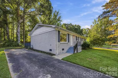 428 E McLelland Avenue, Mooresville, NC 28115 - Photo 4
