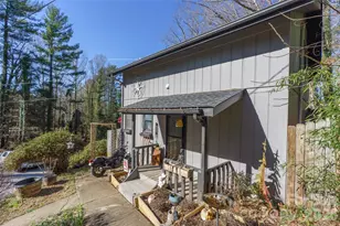 177 Forest Dr, Clyde, NC 28721 - Photo 1