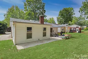 7239 Lockmont Dr, Charlotte, NC 28212 - Photo 16