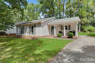 7239 Lockmont Dr, Charlotte, NC 28212 - Photo 1