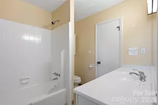 609 Old Farm Rd, Statesville, NC 28625 - Photo 20