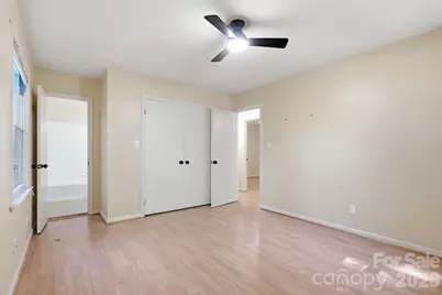 609 Old Farm Road, Statesville, NC 28625 - Photo 16