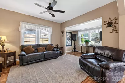 448 1st Street SW, Hickory, NC 28602 - Photo 12